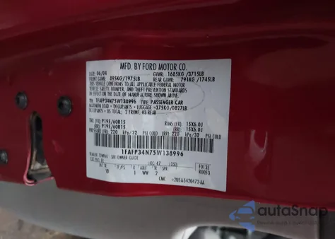 2005 Ford Focus Zx4 из США, поврежденный, VIN 1FAFP34N75W138996